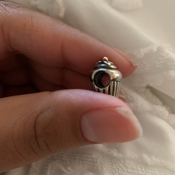 Retired Pandora Cupcake - Picture 3 of 5